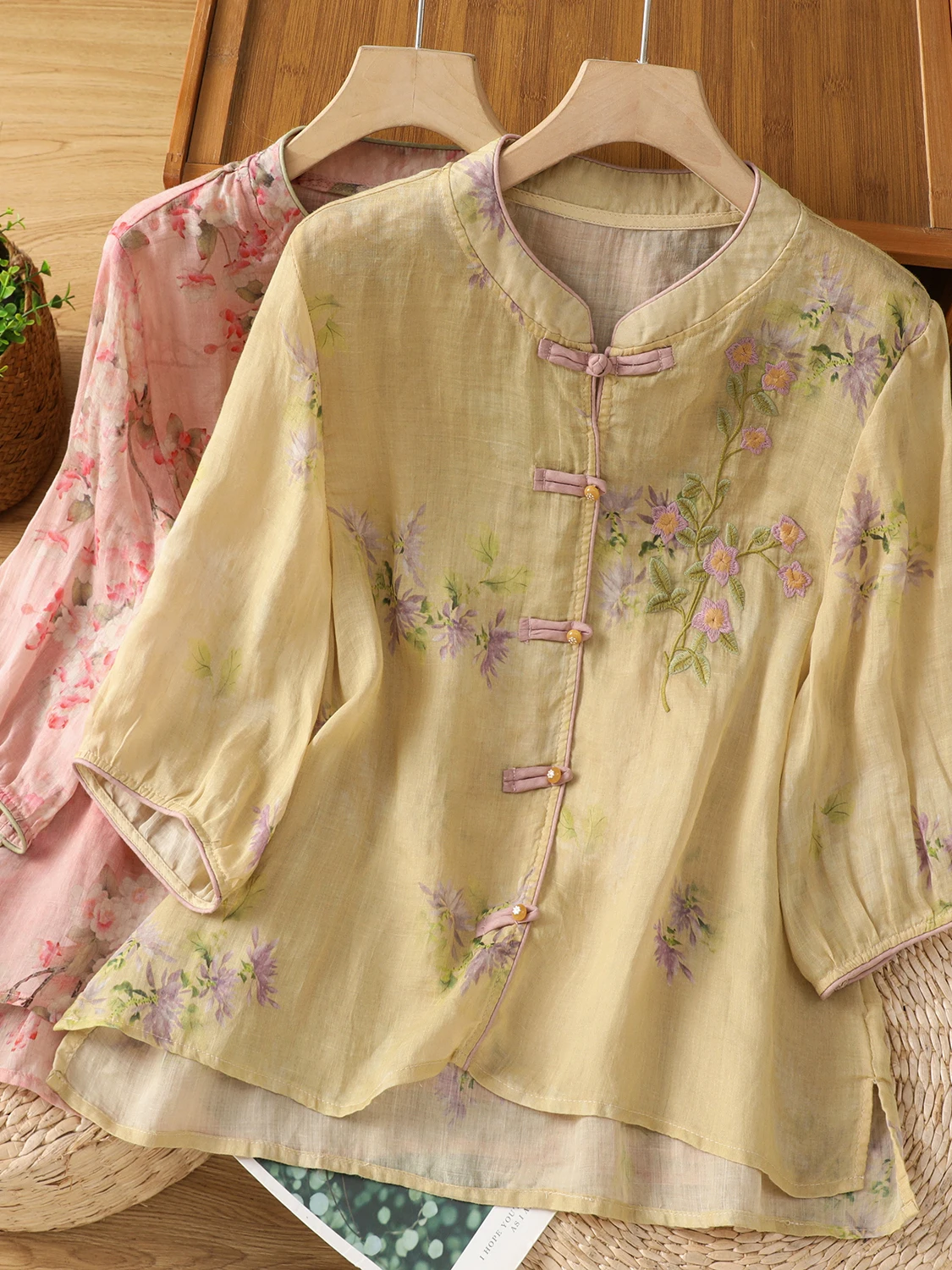 Loose Fit Embroidered Silk Shirt Women's plus Size Traditional Chinese Button Design Casual Office Wear Summer Shirt
Loose Fit Embroidered Silk Shirt Women's plus Size Traditional Chinese Button Design Casual Office Wear Summer Shirt