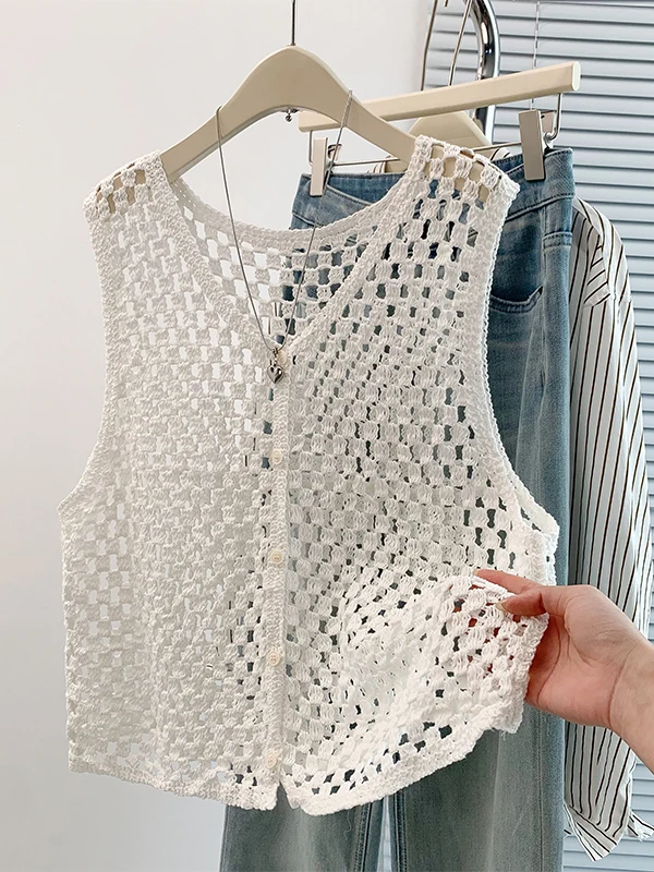 Women's Hollow out Knitted Vest Summer Thin Single Button Sleeveless Top V-Neck Loose Fit Versatile Outerwear Commute Style
Women's Hollow out Knitted Vest Summer Thin Single Button Sleeveless Top V-Neck Loose Fit Versatile Outerwear Commute Style