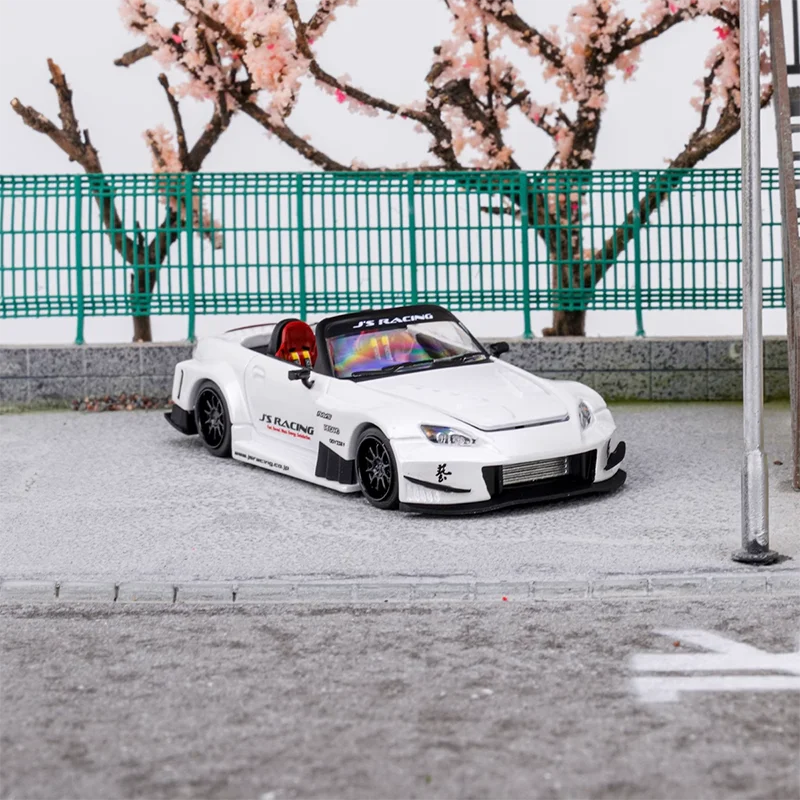 Diecast MT 1: 64 Scale Honda S2000 JS Racing Alloy Car Model Collection Display Toy Gift Souvenirs
Diecast MT 1: 64 Scale Honda S2000 JS Racing Alloy Car Model Collection Display Toy Gift Souvenirs