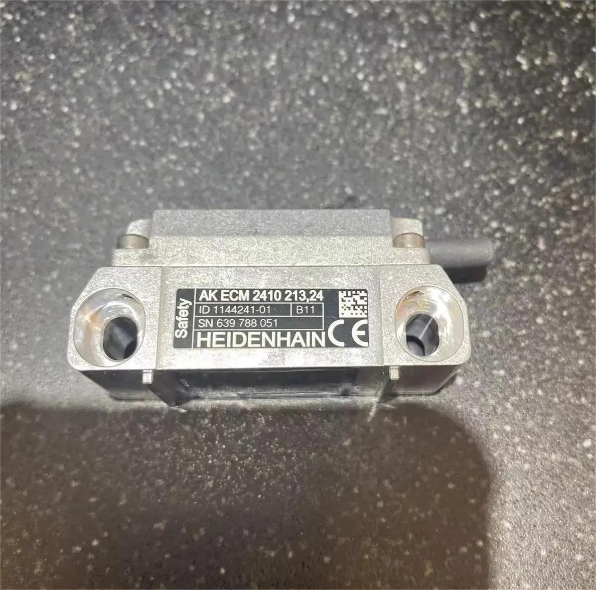 Новая и оригинальная считывающая головка Plc Heidenhain с ЧПУ AK ECM 2410 213, 24 ID 1144241 -01
Новая и оригинальная считывающая головка Plc Heidenhain с ЧПУ AK ECM 2410 213, 24 ID 1144241 -01