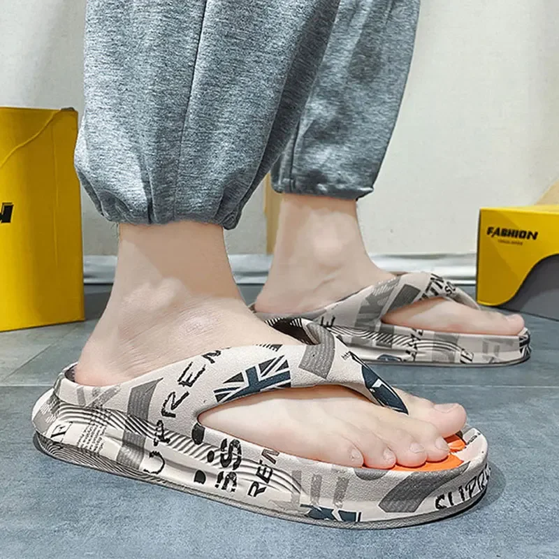 New Stylish Men Fashion Print Flip-flops Elegant Male Soft Slippers Antiskid Comfortable Summer Shoes Outdoor Sport Slides 39-46
New Stylish Men Fashion Print Flip-flops Elegant Male Soft Slippers Antiskid Comfortable Summer Shoes Outdoor Sport Slides 39-46
