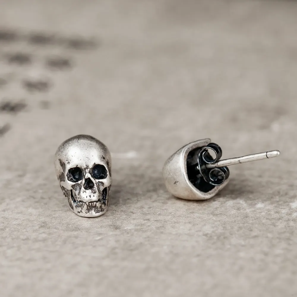 Jenamery S925 Silver Skull Personality Small Stud Earrings For Women Men Punk Style Old Vintage Ear Jewelry
Jenamery S925 Silver Skull Personality Small Stud Earrings For Women Men Punk Style Old Vintage Ear Jewelry