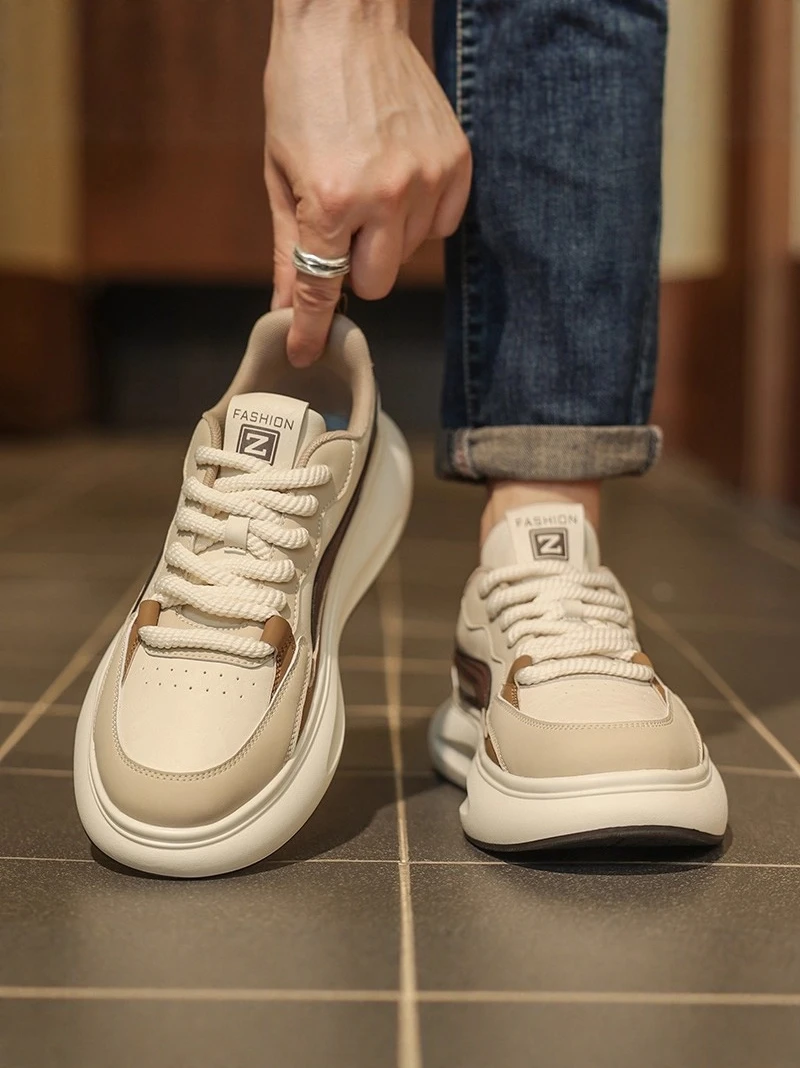 Men's Casual Sports Shoes Summer 2026 New Style Leather Surface Phu Quoc Thick Bottom Versatile White Trendy Shoes
Men's Casual Sports Shoes Summer 2026 New Style Leather Surface Phu Quoc Thick Bottom Versatile White Trendy Shoes