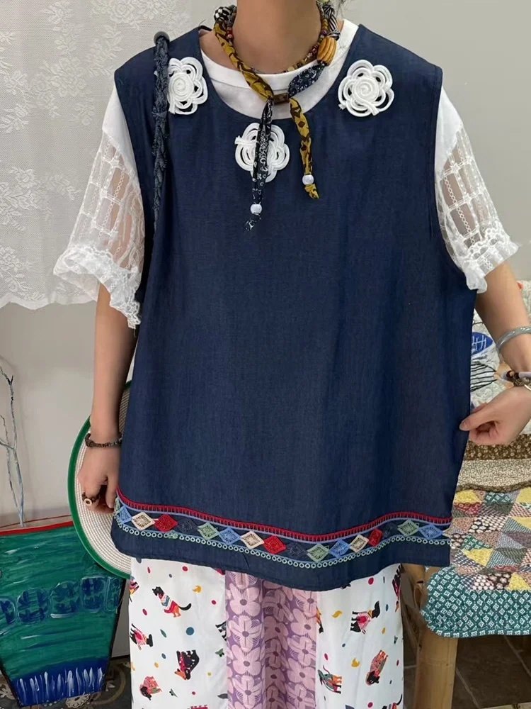 Summer Japanese Style Retro Floral Blue Denim Vest plus Size Women's Clothing White Flower Design Casual Comfortable Top
Summer Japanese Style Retro Floral Blue Denim Vest plus Size Women's Clothing White Flower Design Casual Comfortable Top