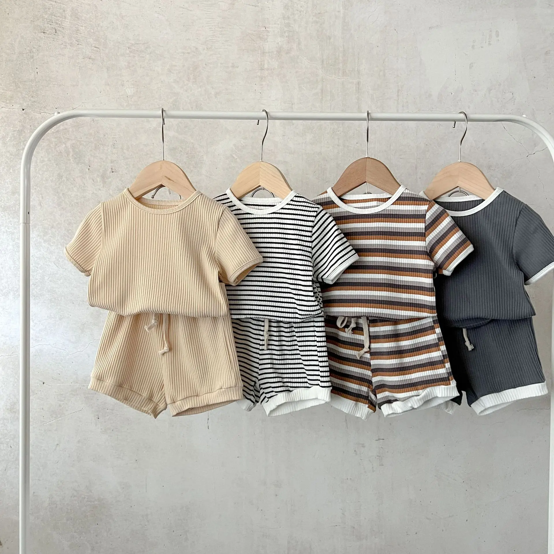 2025 Summer New Baby Short Sleeve Clothes Set Infant Girls Casual Striped Tops + Shorts 2pcs Suit Toddler Homewear Outfits
2025 Summer New Baby Short Sleeve Clothes Set Infant Girls Casual Striped Tops + Shorts 2pcs Suit Toddler Homewear Outfits