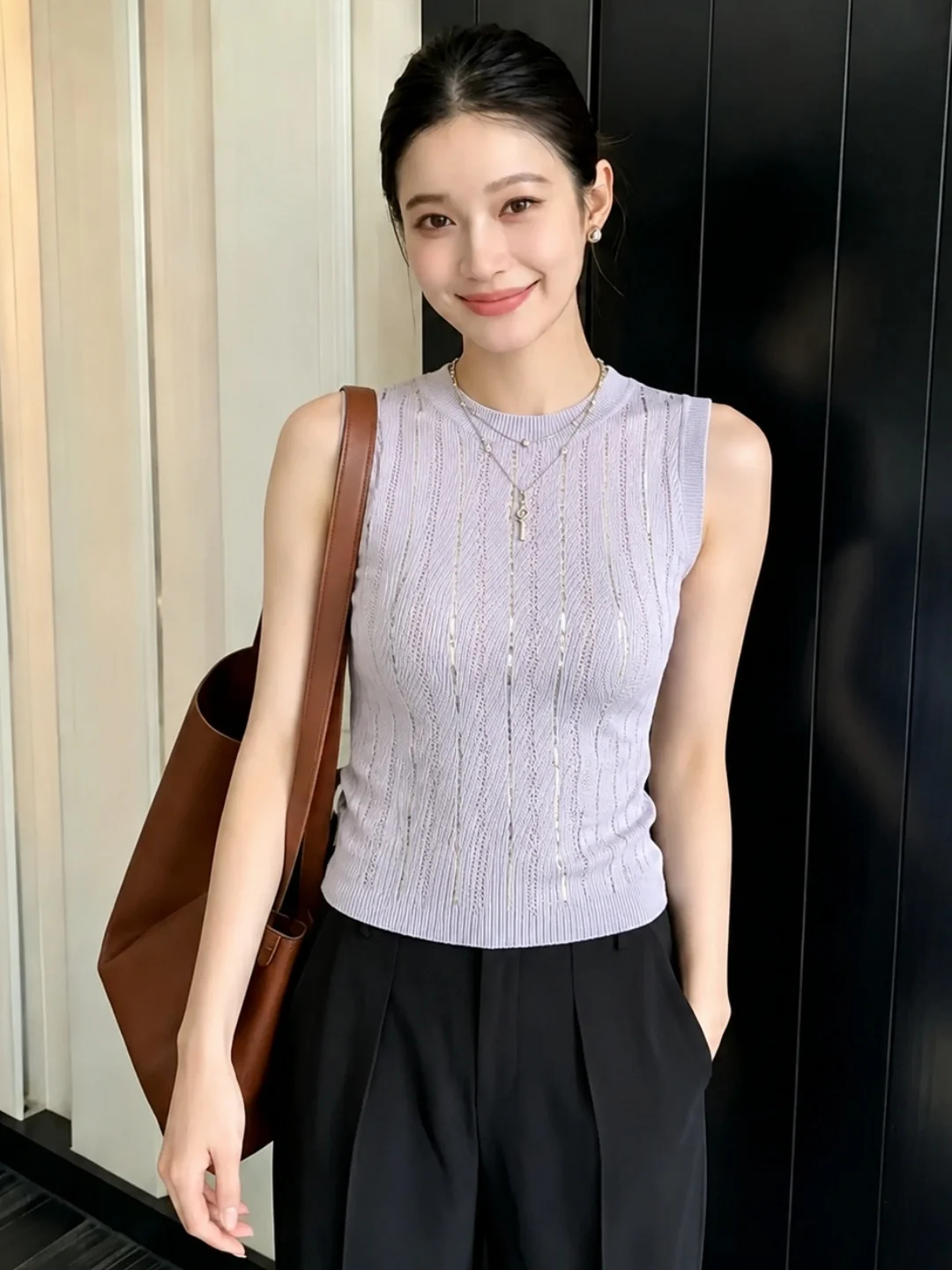Korean Style Slim Fit Sleeveless Knitted Vest Summer Commute Shiny Sequin Striped Top Fashionable Minimalist Women's Clothing
Korean Style Slim Fit Sleeveless Knitted Vest Summer Commute Shiny Sequin Striped Top Fashionable Minimalist Women's Clothing