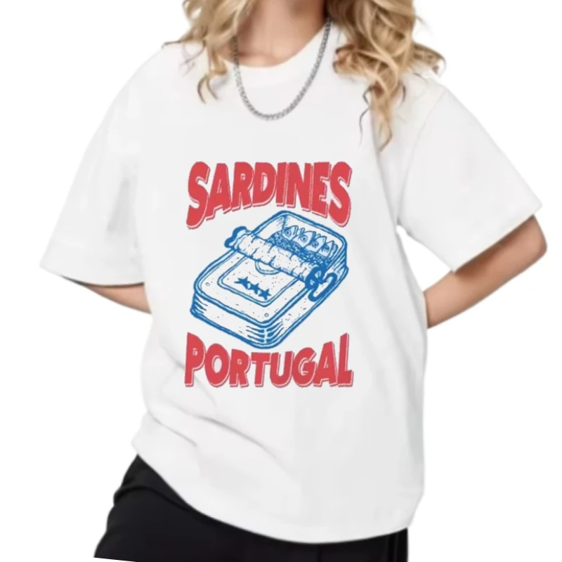 Vintage Aesthetic Tinned Fish Tshirt Cute Foodie Graphic Tee Portugal Sardine T-Shirts Women Unisex Loose Travel Vacation Tops
Vintage Aesthetic Tinned Fish Tshirt Cute Foodie Graphic Tee Portugal Sardine T-Shirts Women Unisex Loose Travel Vacation Tops