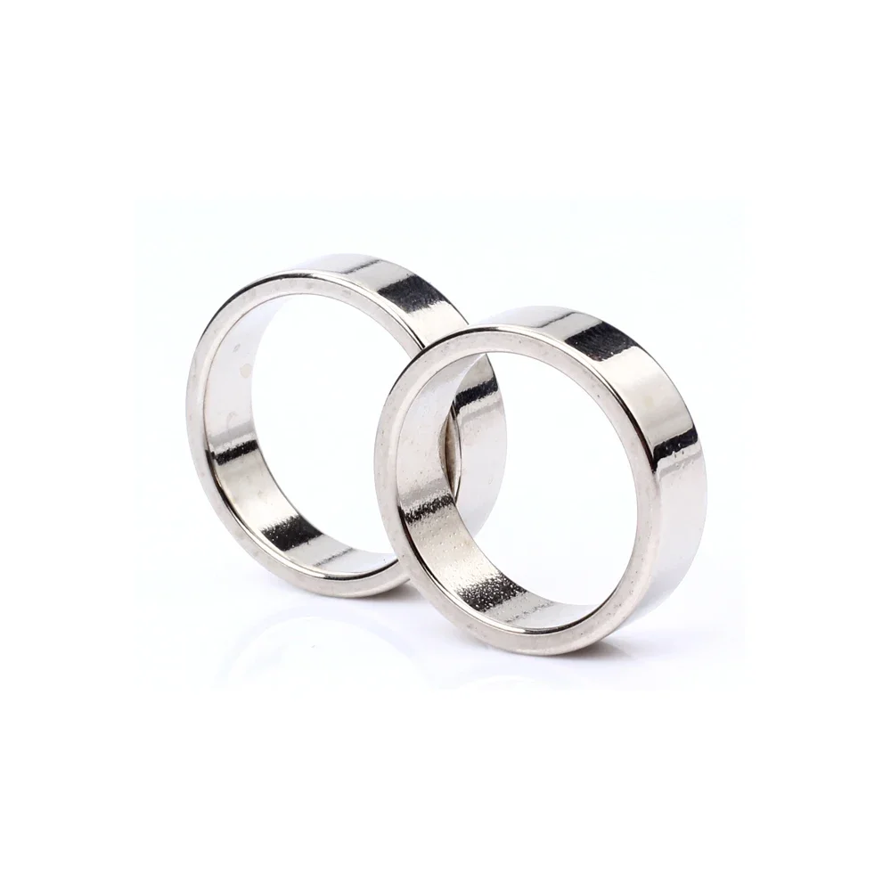 Silver PK Ring Strong Magnetic Ring Finger Decoration Close Up Magic Tricks Street Magia Magicians Prop Accessory 18/19/20/21mm
Silver PK Ring Strong Magnetic Ring Finger Decoration Close Up Magic Tricks Street Magia Magicians Prop Accessory 18/19/20/21mm