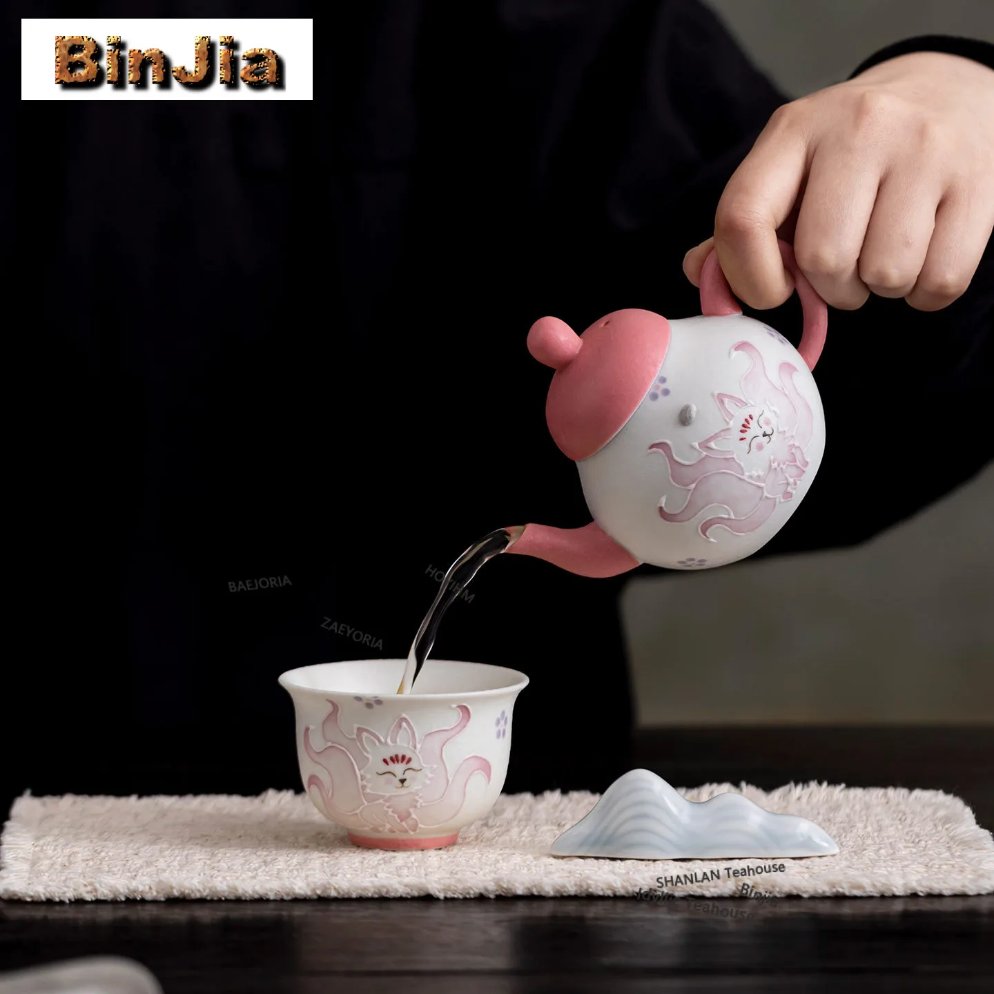 160ml Hand-painted Nine-tailed Fox Si Ting Teapot Traditional Tea Infuser Pot Tea Brewing Kettle With Strainer Service Ornaments
160ml Hand-painted Nine-tailed Fox Si Ting Teapot Traditional Tea Infuser Pot Tea Brewing Kettle With Strainer Service Ornaments