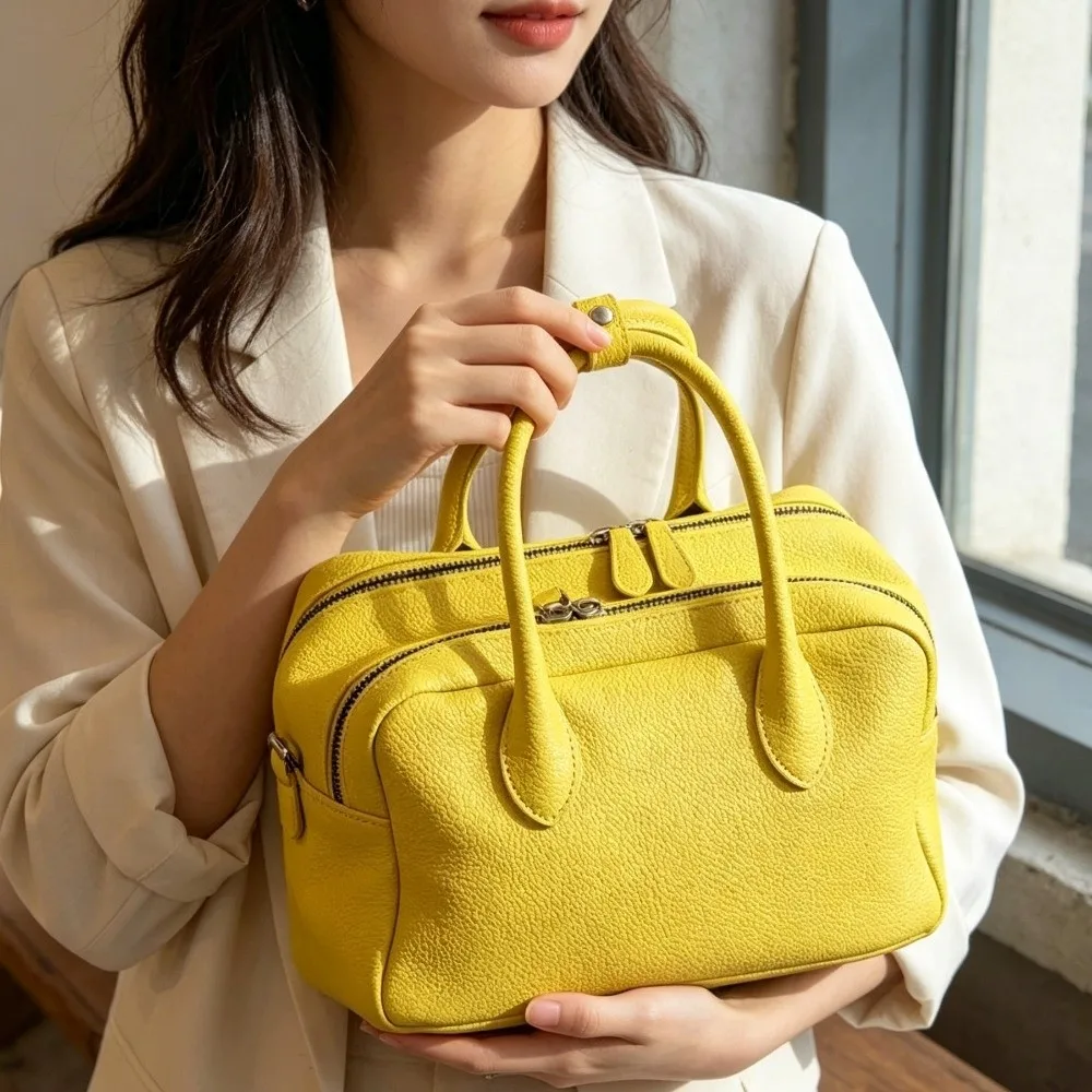 Luxury Double Compartment Crossbody Bag Solid Color Large-capacity Pillow-shaped Boston Bag Soft Leather Lychee Texture
Luxury Double Compartment Crossbody Bag Solid Color Large-capacity Pillow-shaped Boston Bag Soft Leather Lychee Texture