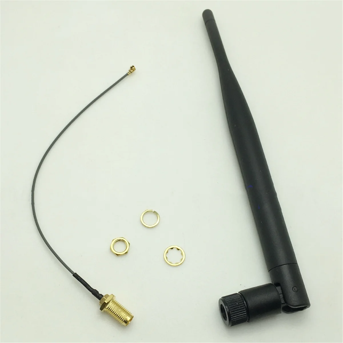 SVFE-g2.4G WIFI антенна 5DBi SMA Складная антенна 2400–2000 МГц Антенна с высоким коэффициентом усиления и удлинительным кабелем IPEX
SVFE-g2.4G WIFI антенна 5DBi SMA Складная антенна 2400–2000 МГц Антенна с высоким коэффициентом усиления и удлинительным кабелем IPEX