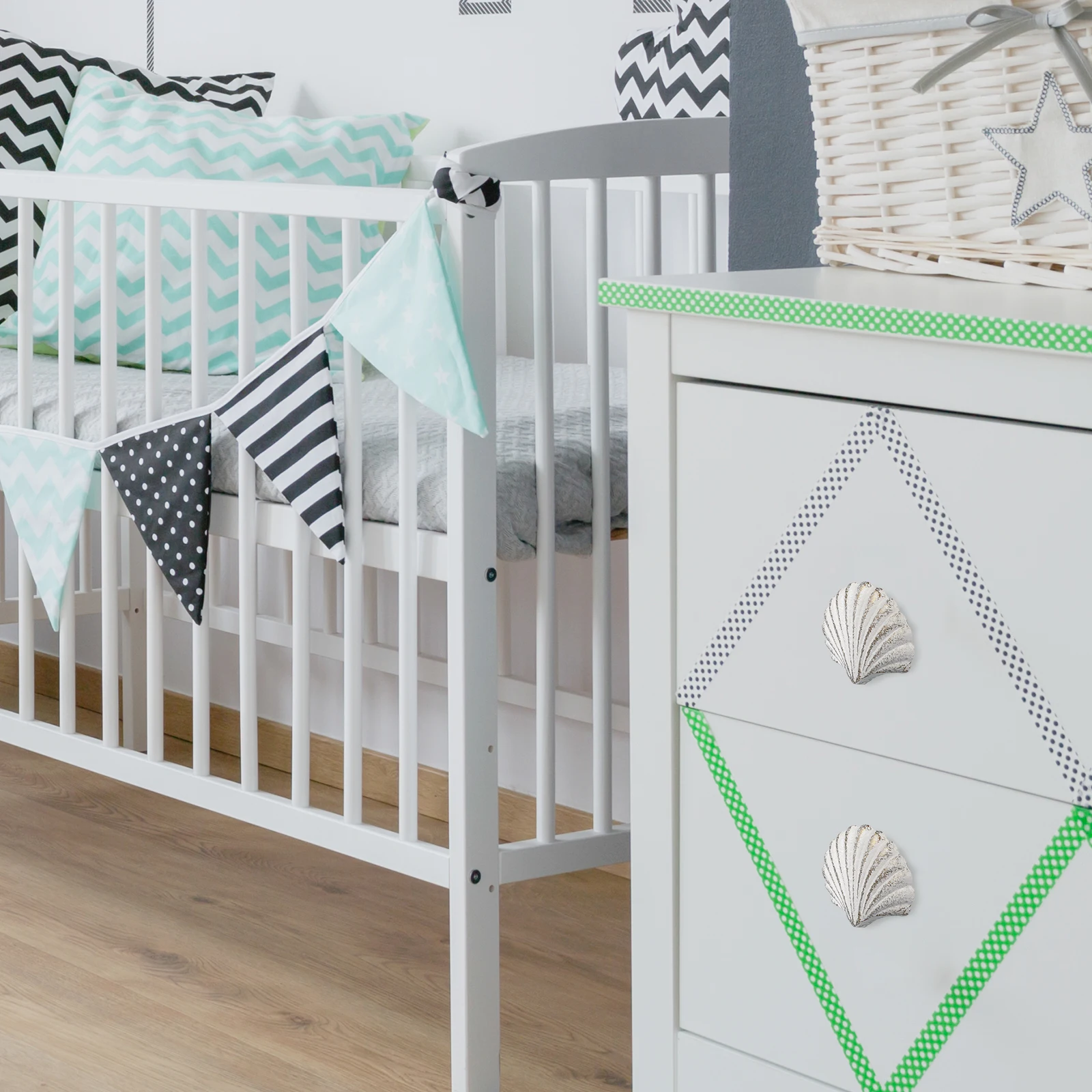 2pcs Retro Style Seashell Drawer Knobs White Drawer Knobs Scallop Cabinet Pulls Kids Room Furniture Decor Hardware
2pcs Retro Style Seashell Drawer Knobs White Drawer Knobs Scallop Cabinet Pulls Kids Room Furniture Decor Hardware