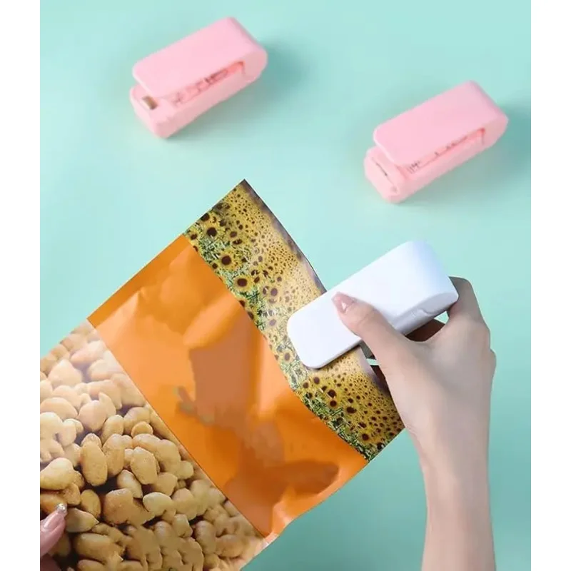 Travel Friendly Portable Small Sealing Machines Storage Plastic For Food Snack Vegetables Sealing Machines Kitchen Accessories
Travel Friendly Portable Small Sealing Machines Storage Plastic For Food Snack Vegetables Sealing Machines Kitchen Accessories