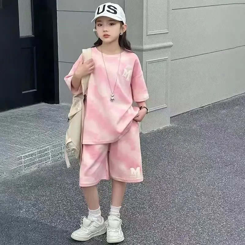 Korean girl loose Summer 2pcs pink Set 2025 Children t-shirt Boy shorts kids clothes set
Korean girl loose Summer 2pcs pink Set 2025 Children t-shirt Boy shorts kids clothes set