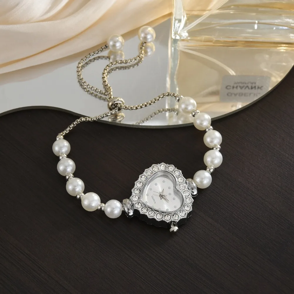 Fashion Heart-shaped Bracelet Watch Pearl Diamond-Studded Case Quartz Watch Adjustable Chain Gift Women Wristwatch Girls
Fashion Heart-shaped Bracelet Watch Pearl Diamond-Studded Case Quartz Watch Adjustable Chain Gift Women Wristwatch Girls