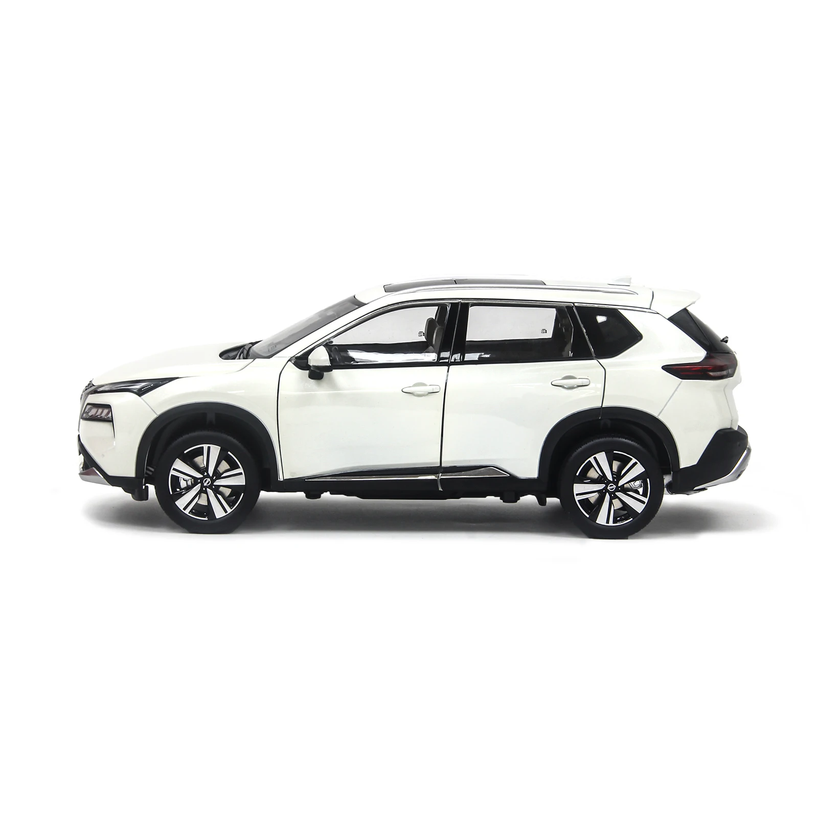 Nissan X-TRAIL 2022 1:18 Diecast Miniature Car Model Adult High Quality Static Simulation Vehicles Kids Toys Christmas Gifts
Nissan X-TRAIL 2022 1:18 Diecast Miniature Car Model Adult High Quality Static Simulation Vehicles Kids Toys Christmas Gifts
