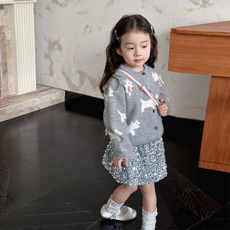 Sweater Autumn Childrens Clothing Sweater Girl Bow Loose Coat Children Long Sleeves Open Stitch 2024 Fashion Simple
Sweater Autumn Childrens Clothing Sweater Girl Bow Loose Coat Children Long Sleeves Open Stitch 2024 Fashion Simple