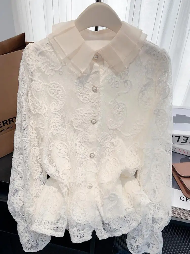 French Vintage Women White Lace Elegant Long Sleeve Shirt 2024 New Autumn Winter Single Breasted Ruffle Edge Slim Blouse Tops
French Vintage Women White Lace Elegant Long Sleeve Shirt 2024 New Autumn Winter Single Breasted Ruffle Edge Slim Blouse Tops
