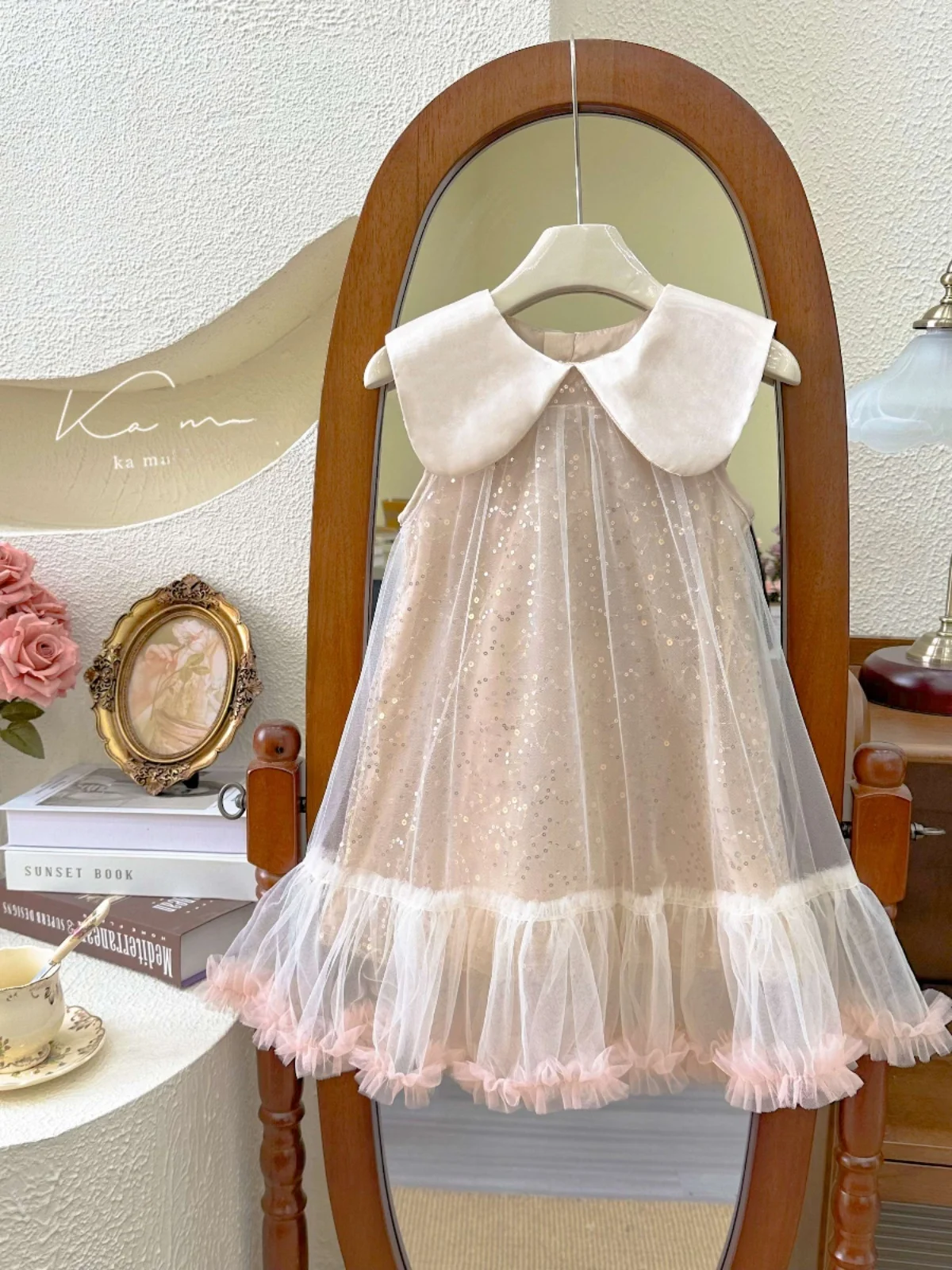 Платье с узлом для девочек, новинка 2024, летняя юбка-пачка принцессы, корейская версия, юбка с пайетками, детская одежда
Платье с узлом для девочек, новинка 2024, летняя юбка-пачка принцессы, корейская версия, юбка с пайетками, детская одежда