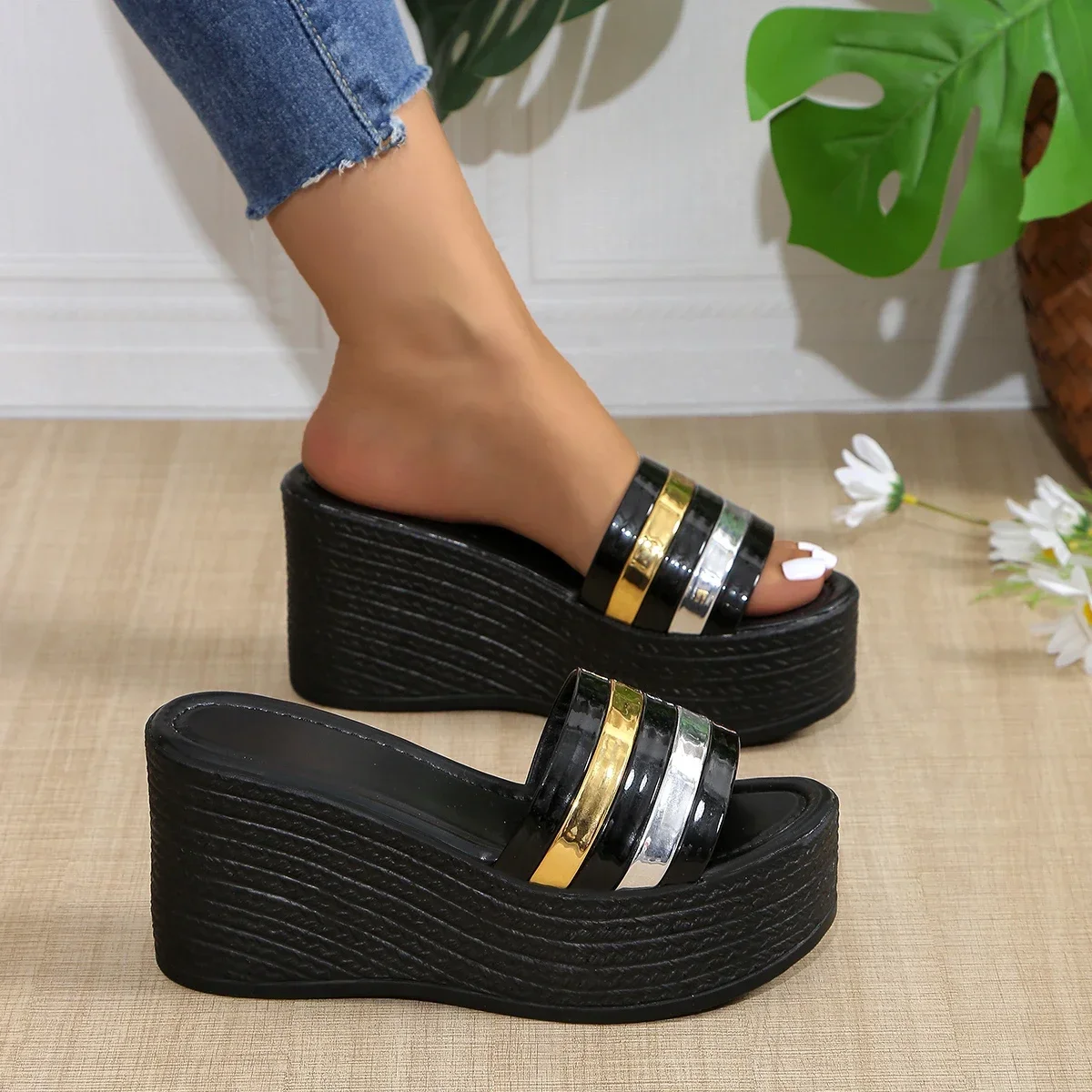 2025 Plus Size Open Toe Sandalias De Mujer Comfortable Platform Casual Shoes for Women Sandals High Wedges Outdoor Sandals
2025 Plus Size Open Toe Sandalias De Mujer Comfortable Platform Casual Shoes for Women Sandals High Wedges Outdoor Sandals