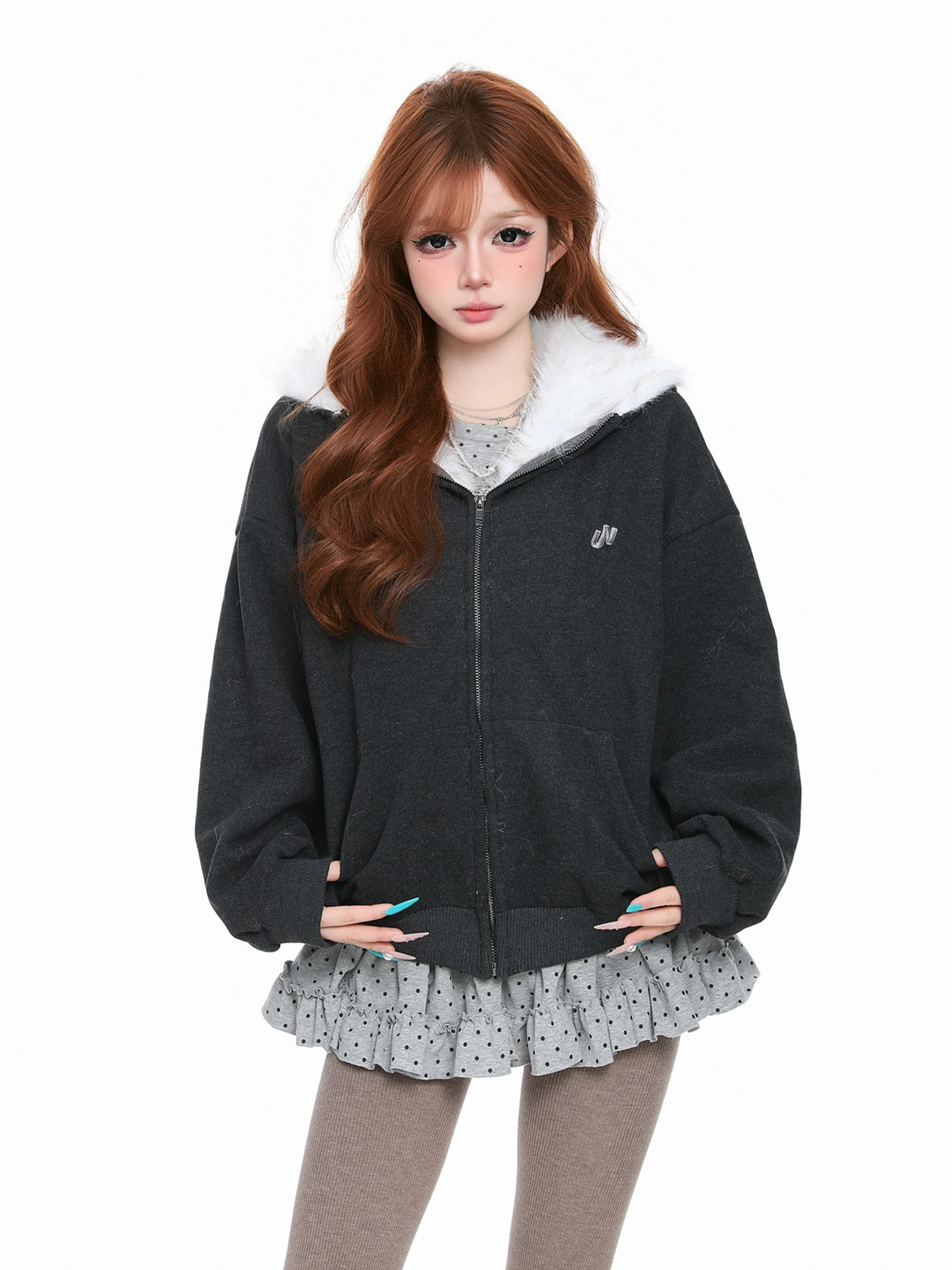 Ретро-американская женская толстовка с капюшоном, осенне-зимняя теплая куртка из флиса с меховым воротником и вышивкой Basterds
Ретро-американская женская толстовка с капюшоном, осенне-зимняя теплая куртка из флиса с меховым воротником и вышивкой Basterds