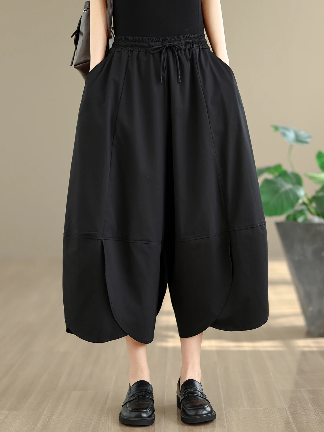 Authentic Wide Leg Pants Women's Loose Casual Black Nine Points Slimming Pants Spring 2026 Natural Waist Polyester Fiber
Authentic Wide Leg Pants Women's Loose Casual Black Nine Points Slimming Pants Spring 2026 Natural Waist Polyester Fiber