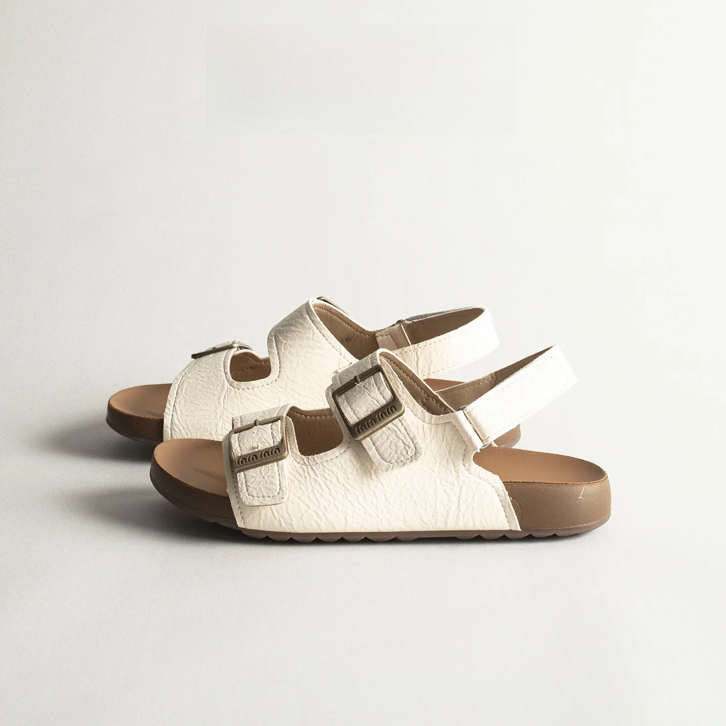 Leather Retro Thick Bottom Sandals Women Outdoor Summer Double Buckle Open Toe Casual Beach Roman Thong Slippers
Leather Retro Thick Bottom Sandals Women Outdoor Summer Double Buckle Open Toe Casual Beach Roman Thong Slippers