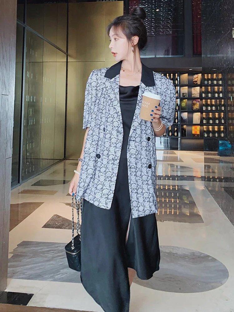 Women Printing Color Notched Collar Loose Waist Double Breasted Femme Blusas 2022 Summer Female Fahsion Clothing G102
Women Printing Color Notched Collar Loose Waist Double Breasted Femme Blusas 2022 Summer Female Fahsion Clothing G102