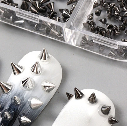 【WHB43】6 Grids Y2K Punk Metal Rivet Nail Charms Cone Mixed Sized Black Silver Nail Art Studs 3D Stylish Alloy Spike DIY Nails
【WHB43】6 Grids Y2K Punk Metal Rivet Nail Charms Cone Mixed Sized Black Silver Nail Art Studs 3D Stylish Alloy Spike DIY Nails