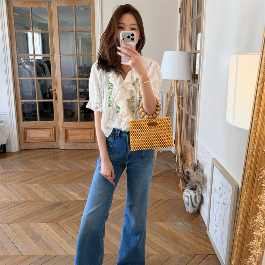 Paris Louiz Spring 2026 Lemon Vine Embroidery Ruffle Hem Cotton Shirt Women's Loose Fit Breathable Short Sleeve V-Neck Top
Paris Louiz Spring 2026 Lemon Vine Embroidery Ruffle Hem Cotton Shirt Women's Loose Fit Breathable Short Sleeve V-Neck Top