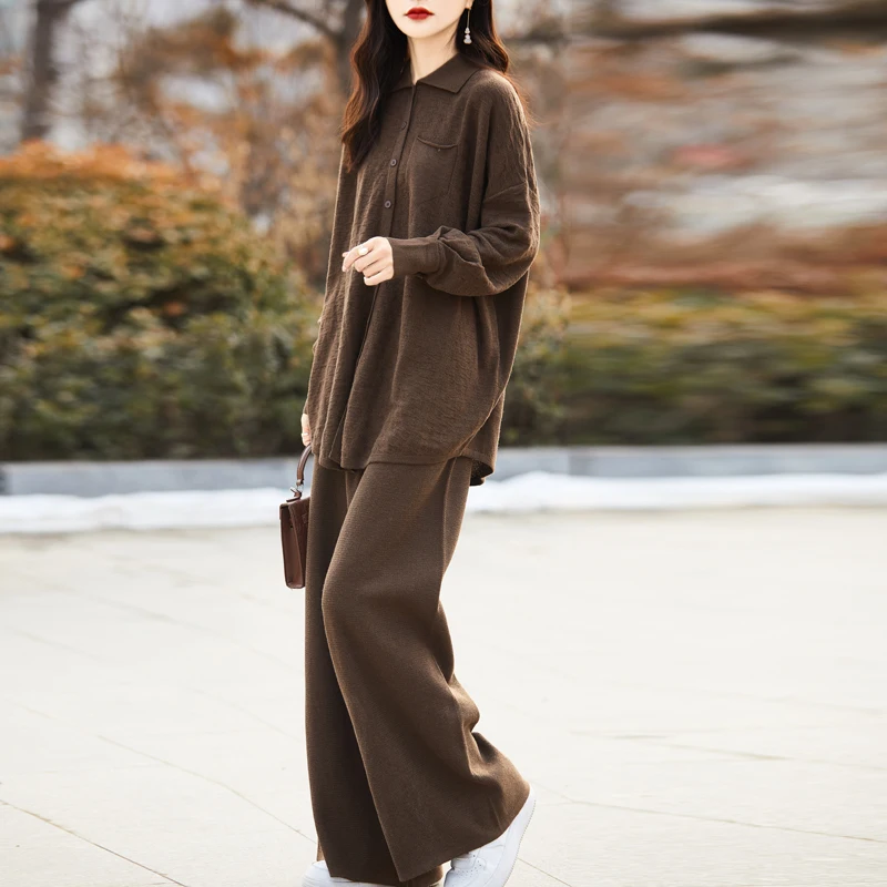 100% Wool Spring and Autumn Women's Suit Shirt Collar Sweater Cardigan Loose Casual Wide-Leg Pants Knitted Fashion Two-Piece Set
100% Wool Spring and Autumn Women's Suit Shirt Collar Sweater Cardigan Loose Casual Wide-Leg Pants Knitted Fashion Two-Piece Set