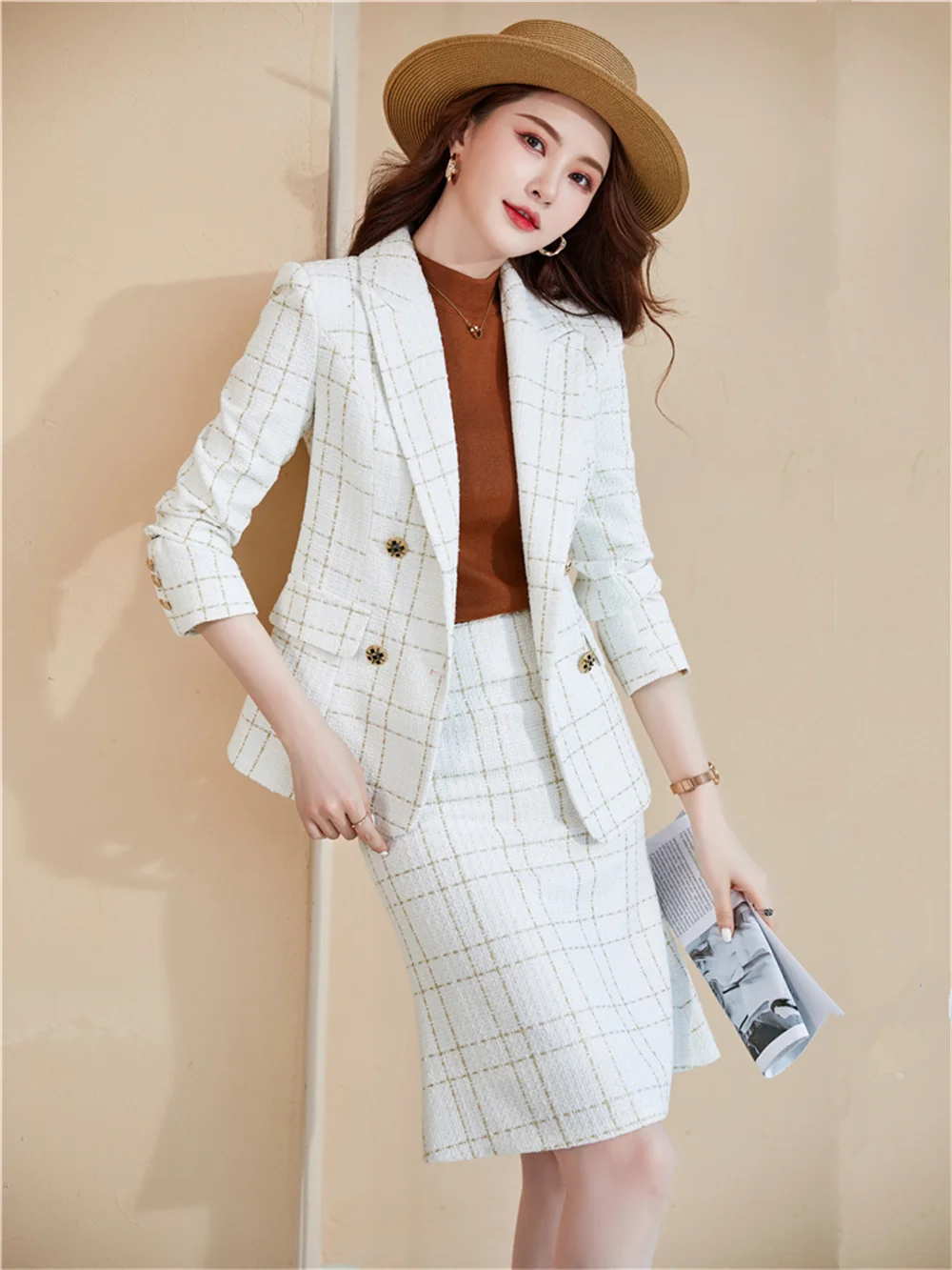 Women's Dresses Sets 2023 New in White Plaid Blazer with Shirts Suits Elegant Office Lady Formal Business Work Wear 2 Pieces Set
Women's Dresses Sets 2023 New in White Plaid Blazer with Shirts Suits Elegant Office Lady Formal Business Work Wear 2 Pieces Set