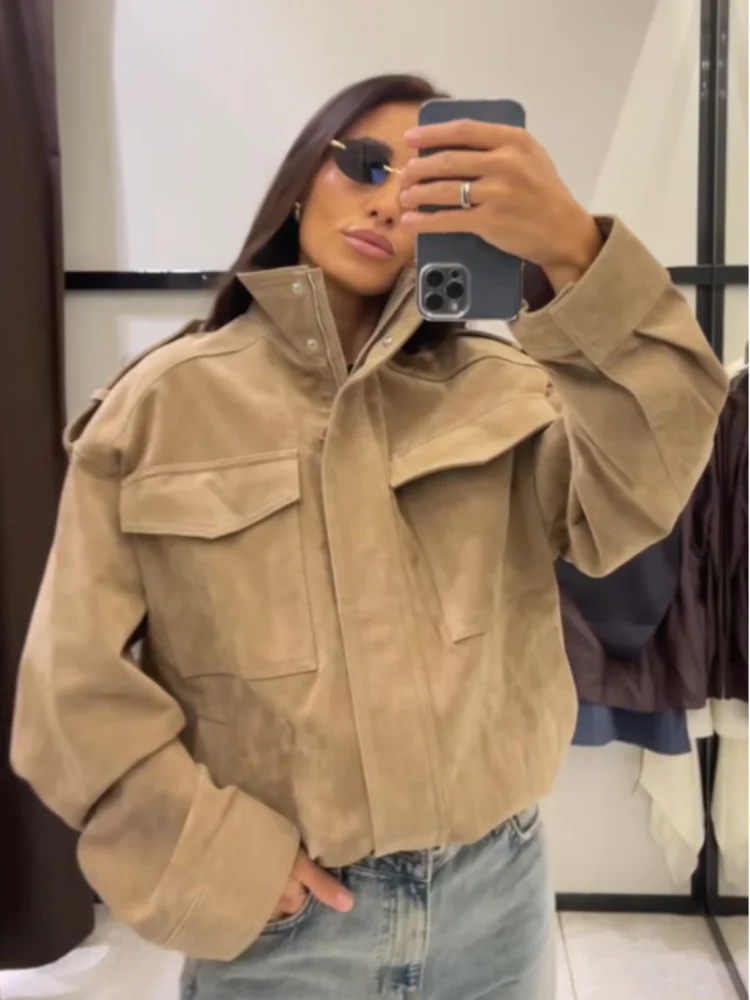 Двубортное шерстяное пальто большого размера, женское пальто с высоким воротником-стойкой и карманами, пальто с рукавами реглан, осень 2024, шикарное повседневное женское пальто
Двубортное шерстяное пальто большого размера, женское пальто с высоким воротником-стойкой и карманами, пальто с рукавами реглан, осень 2024, шикарное повседневное женское пальто