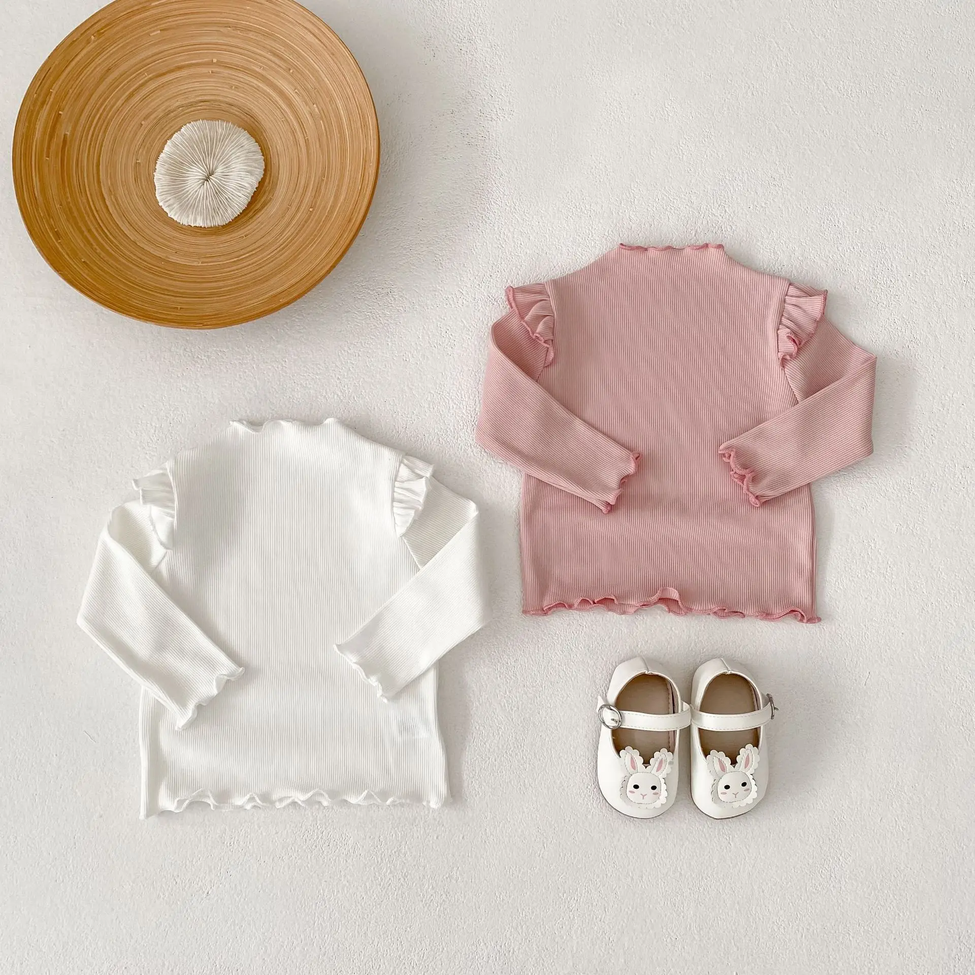 2025 Autumn Infant Baby Girl Ruffle Flutter Sleeve Ribbed Top Mock Neck Layering T-Shirt Fall Winter Matching Shirt Tops 0-3Y
2025 Autumn Infant Baby Girl Ruffle Flutter Sleeve Ribbed Top Mock Neck Layering T-Shirt Fall Winter Matching Shirt Tops 0-3Y