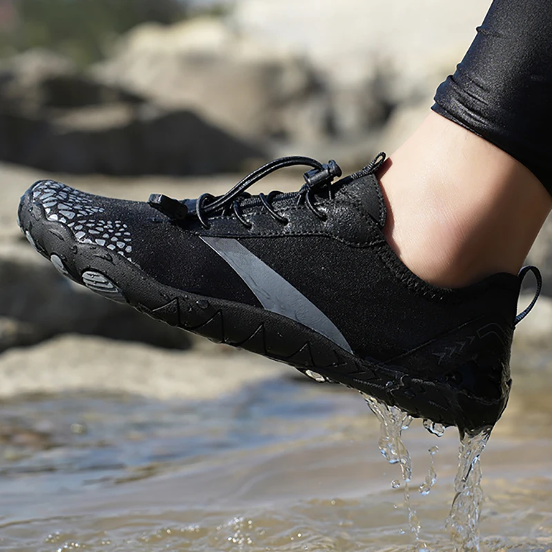 Водные кроссовки с широким носком для мужчин и женщин, дышащие сетчатые пляжные туфли для плавания, мягкая подошва Zero Drop, широкие кроссовки с увеличенной полнотой, большие размеры
Водные кроссовки с широким носком для мужчин и женщин, дышащие сетчатые пляжные туфли для плавания, мягкая подошва Zero Drop, широкие кроссовки с увеличенной полнотой, большие размеры