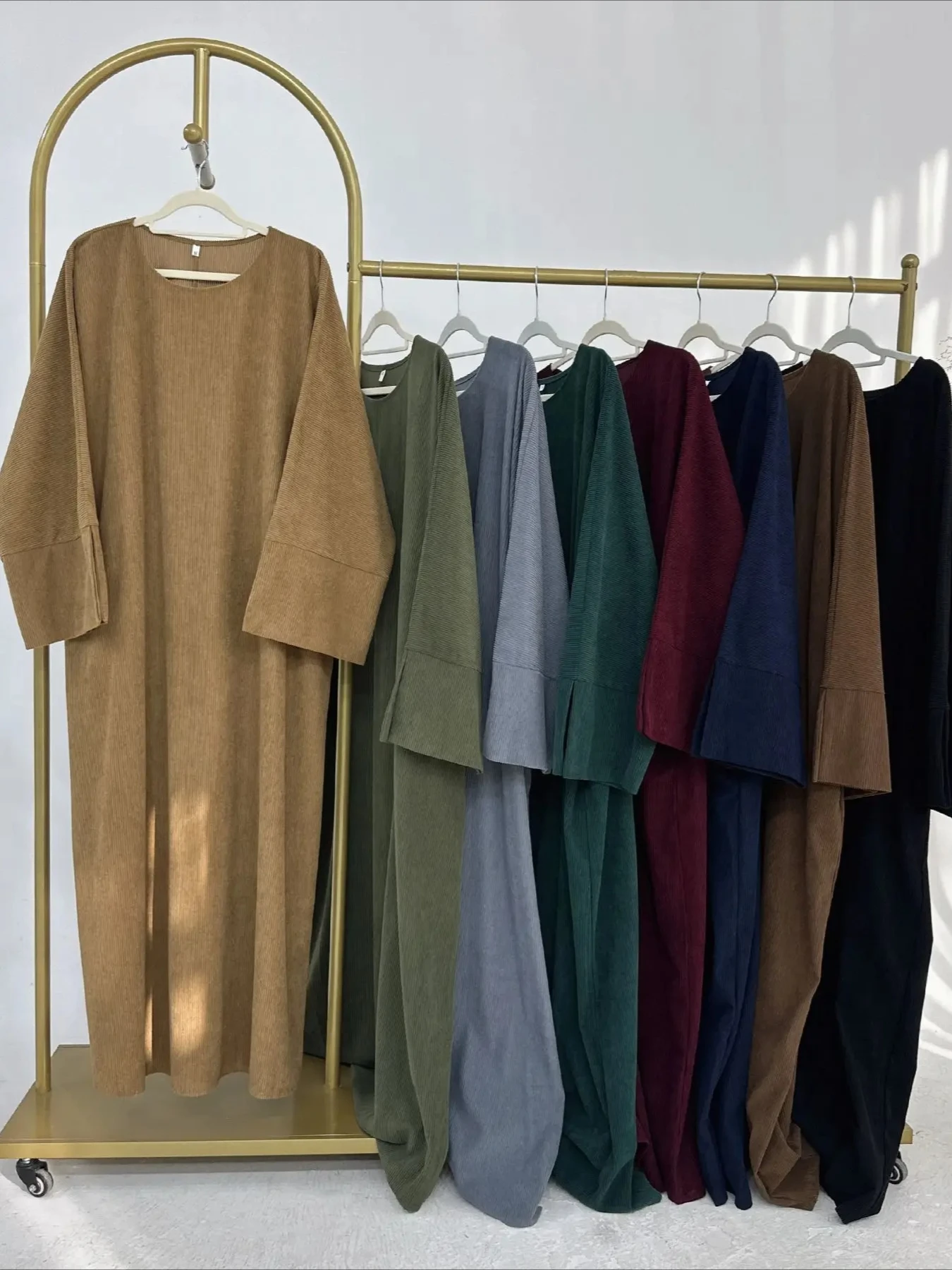 Eid Women Thick Dress Abaya Corduroy Muslim Long Robe Jalabiya Ramadan Solid Vestidos Largos Islam Party Dresses Arab Autumn
Eid Women Thick Dress Abaya Corduroy Muslim Long Robe Jalabiya Ramadan Solid Vestidos Largos Islam Party Dresses Arab Autumn