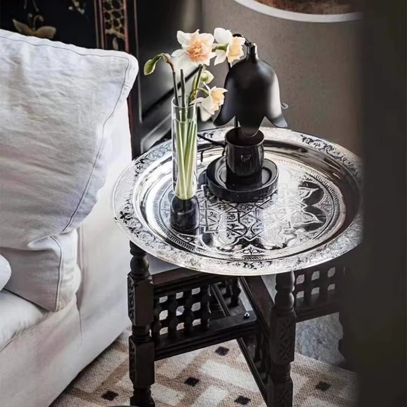 Ancient style in cedar wood, folding coffee table
Ancient style in cedar wood, folding coffee table