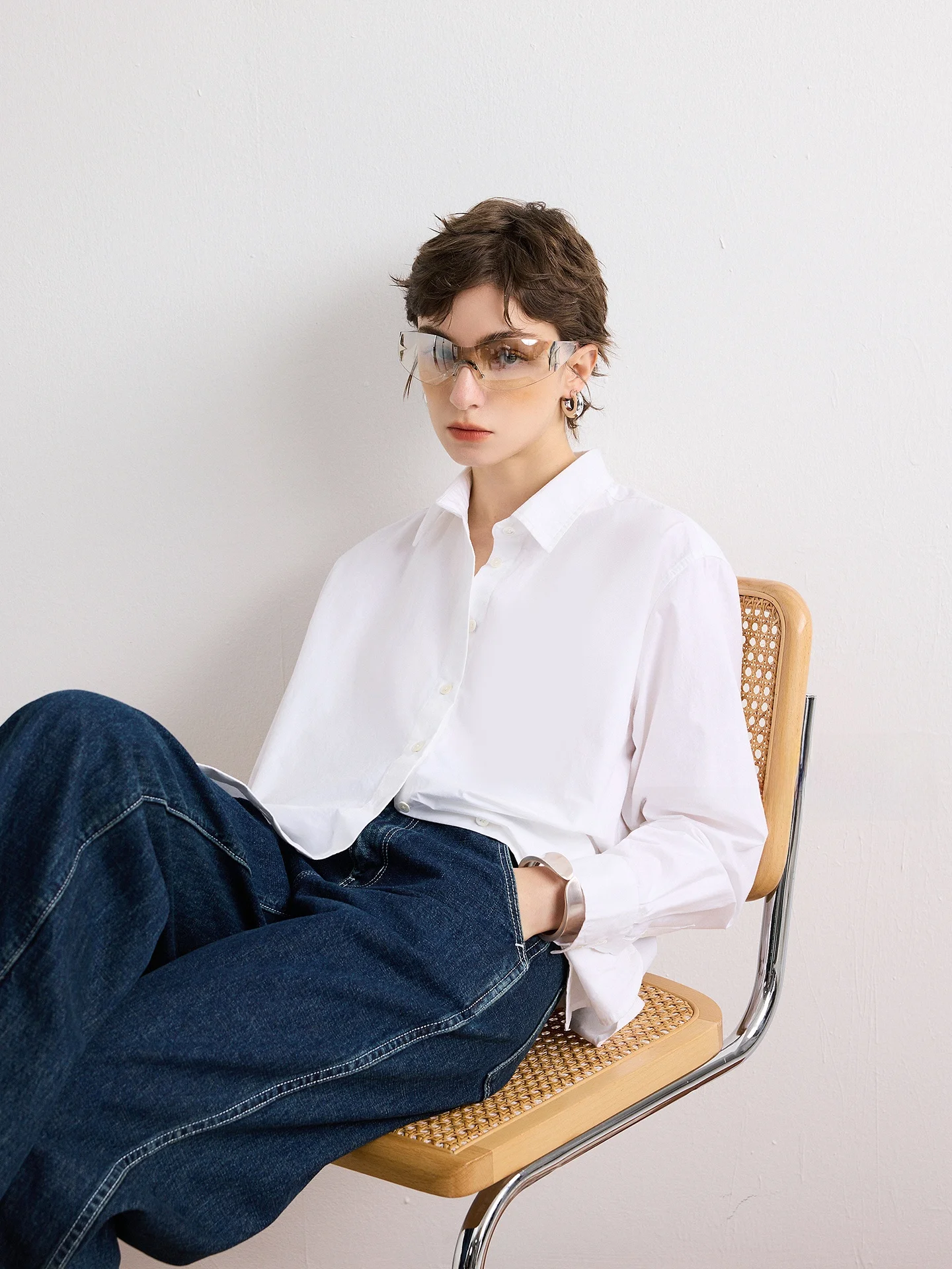 LPBC Minimalist Luxury Classic Commute Loose Cotton Long Sleeve White Shirt Women's Fashion Spring Season Regular Fit
LPBC Minimalist Luxury Classic Commute Loose Cotton Long Sleeve White Shirt Women's Fashion Spring Season Regular Fit