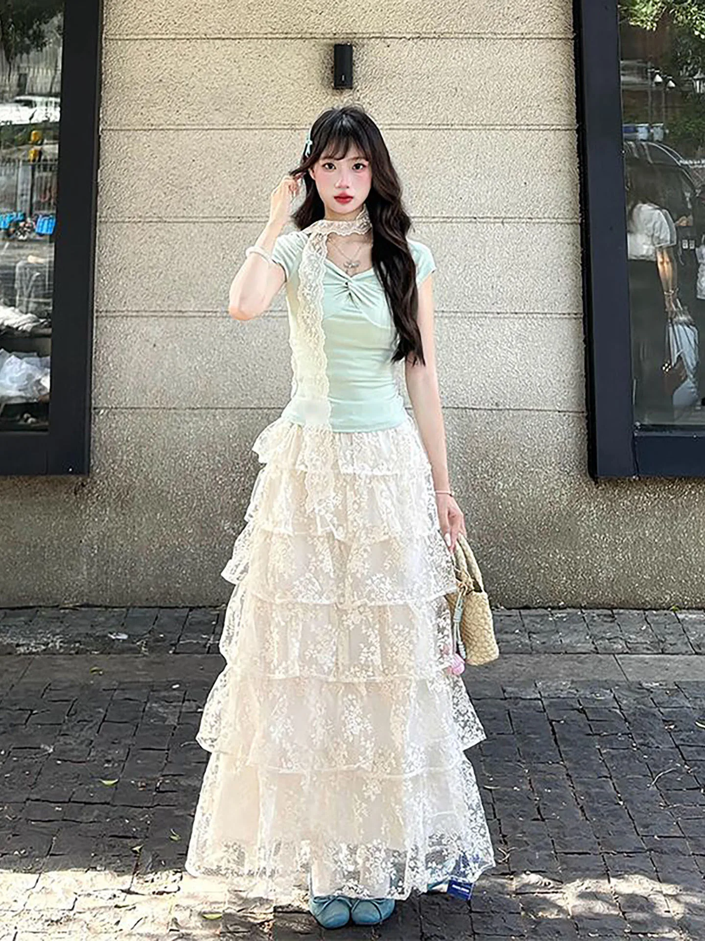 Summer Green Knot Short Sleeve Top And Lace Layered Cake Half Skirt Two-Piece Set Fashionable Casual Outfit for Women
Summer Green Knot Short Sleeve Top And Lace Layered Cake Half Skirt Two-Piece Set Fashionable Casual Outfit for Women