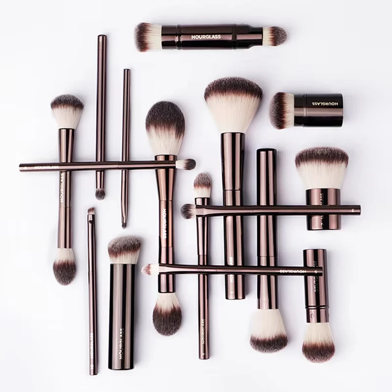 Hourglass Makeup Brushes Set for Powder Foundation Concealer Blusher Bronzer Eye Shadow Eyebrow Eyeliner - Sculpting Brush
Hourglass Makeup Brushes Set for Powder Foundation Concealer Blusher Bronzer Eye Shadow Eyebrow Eyeliner - Sculpting Brush
