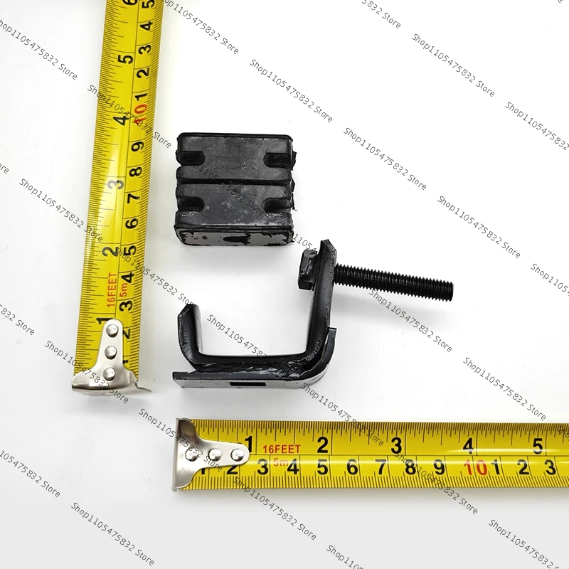 For Nissan Paladin Pickup D22 Front Bracket Mounting Bracket Buffer Glue
For Nissan Paladin Pickup D22 Front Bracket Mounting Bracket Buffer Glue