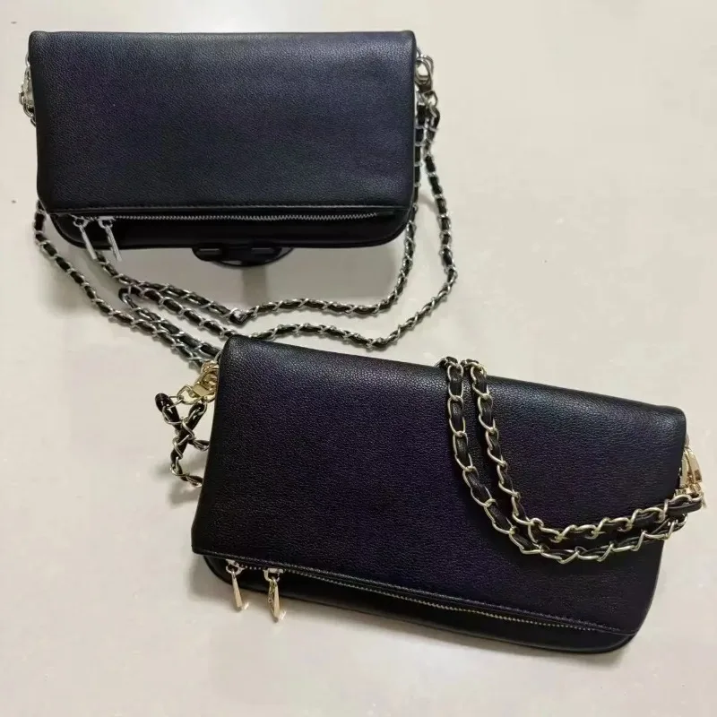 Sac à main pour femmesNouveau sac enveloppe pour femmes, en cuir PU, rétro, sac bandoulière, design luxueux
Sac à main pour femmesNouveau sac enveloppe pour femmes, en cuir PU, rétro, sac bandoulière, design luxueux