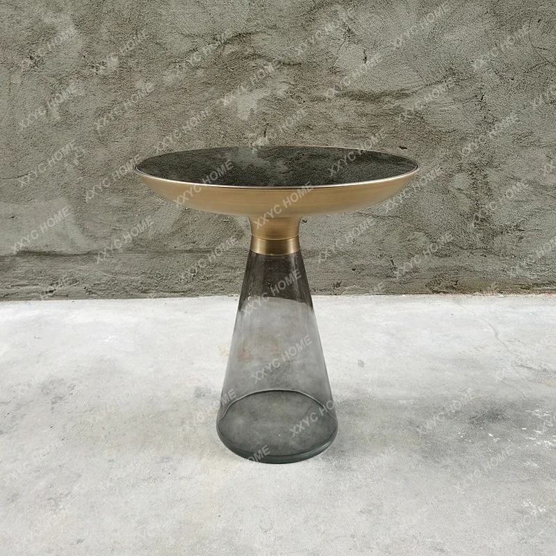 XX Round Glass Edge Table Modern Minimalist Creative Designer Transparent Combination Funnel Coffee Table
XX Round Glass Edge Table Modern Minimalist Creative Designer Transparent Combination Funnel Coffee Table