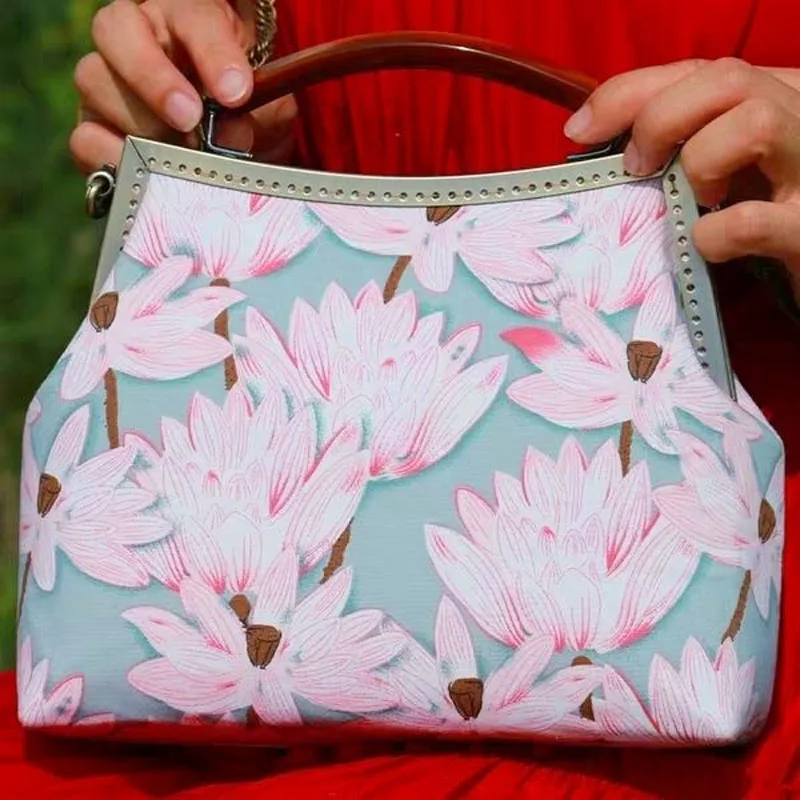 Chocolate Top Hand Bags Pink Flowers Bag Women's Handbags Purses Classic Vintage Flowers Women
Chocolate Top Hand Bags Pink Flowers Bag Women's Handbags Purses Classic Vintage Flowers Women