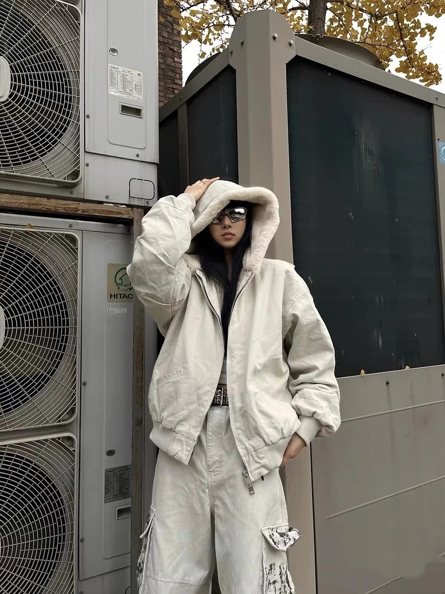 Куртка из овечьей шерсти, осенняя женская свободная иллюзия, состоящая из двух предметов, модный корейский стиль, воротник-стойка, необычные пышные элементы, эластичные фитнес-уставки
Куртка из овечьей шерсти, осенняя женская свободная иллюзия, состоящая из двух предметов, модный корейский стиль, воротник-стойка, необычные пышные элементы, эластичные фитнес-уставки