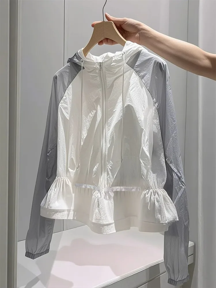 Новинка 2025, женская легкая дышащая солнцезащитная верхняя одежда с капюшоном, застежка-молния, длинное свековое полиэфирное волокно, повседневная одежда
Новинка 2025, женская легкая дышащая солнцезащитная верхняя одежда с капюшоном, застежка-молния, длинное свековое полиэфирное волокно, повседневная одежда
