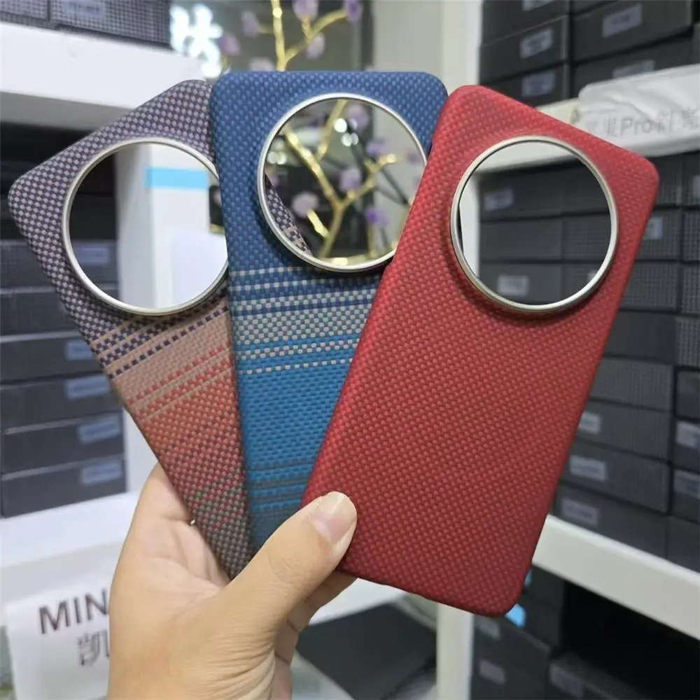 Магнитный арамидный чехол из углеродного волокна для Huawei Mate70 Pro/Mate70 Pro+, матовый бронированный жесткий чехол
Магнитный арамидный чехол из углеродного волокна для Huawei Mate70 Pro/Mate70 Pro+, матовый бронированный жесткий чехол