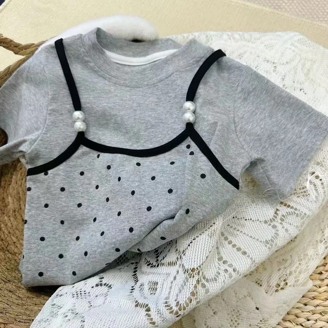 Summer New Fashionable Niche Design Round Neck Knitted Shirt Short Sleeved Versatile Tank Top Spring Summer New
Summer New Fashionable Niche Design Round Neck Knitted Shirt Short Sleeved Versatile Tank Top Spring Summer New