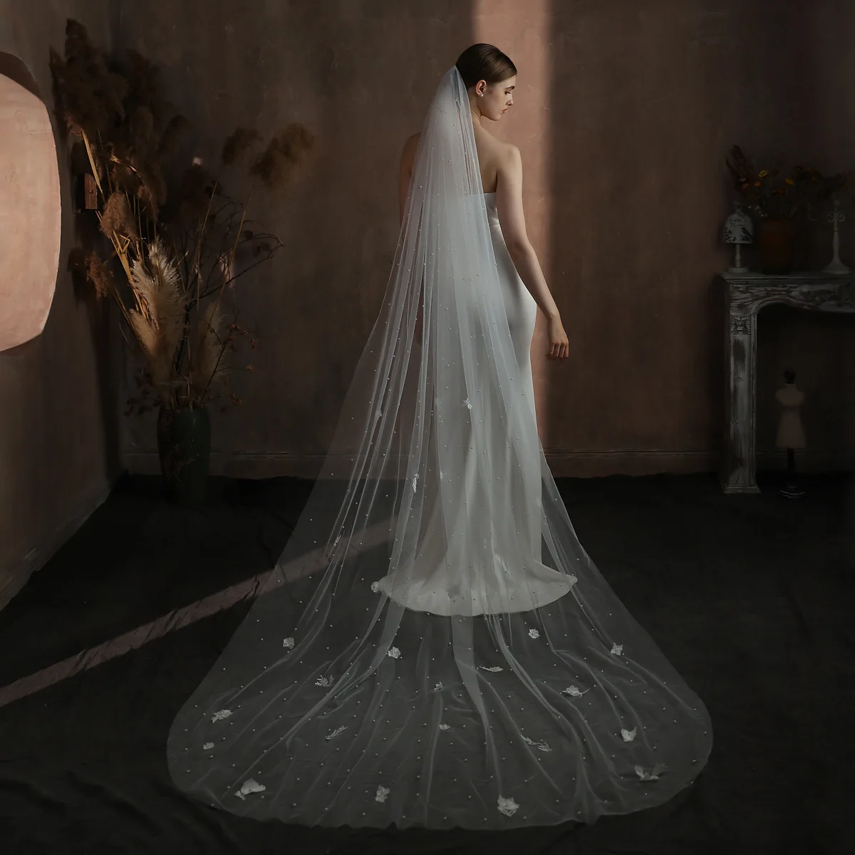 V330 European and American High-End Long Single-Layer White Trailing Lace Floral Bridal Wedding Pearl Soft Veil
V330 European and American High-End Long Single-Layer White Trailing Lace Floral Bridal Wedding Pearl Soft Veil