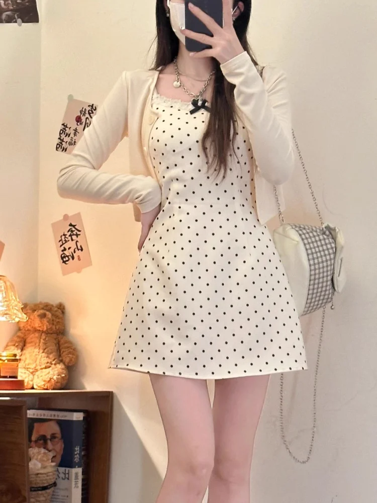 Summer Slimming Polka Dot Strap Dress Women's A-Line Skirt Hepburn Style Korean Commute Pure Desire College Style Tea Br...
Summer Slimming Polka Dot Strap Dress Women's A-Line Skirt Hepburn Style Korean Commute Pure Desire College Style Tea Br...
